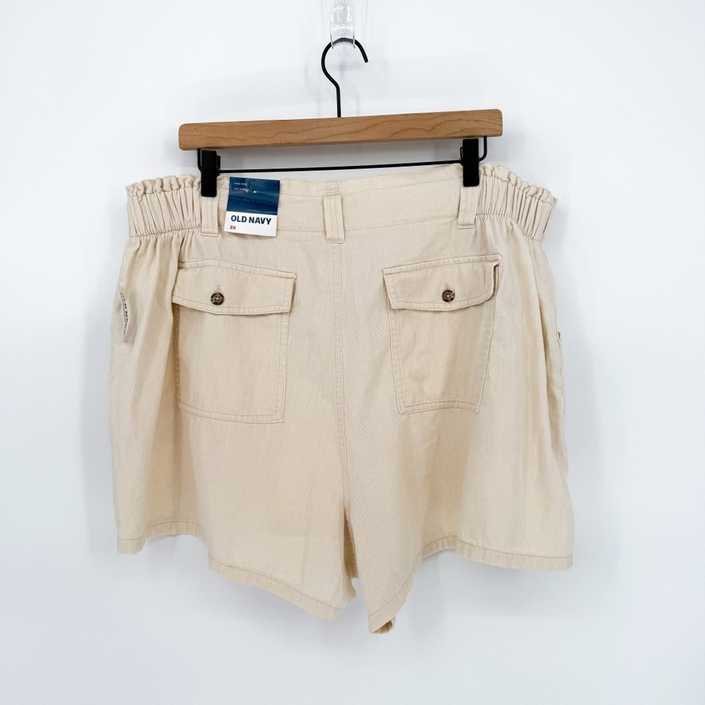NWT Old Navy High-Waisted Belted Workwear Twill Shorts in Natural Combo 2X - Picture 6 of 12